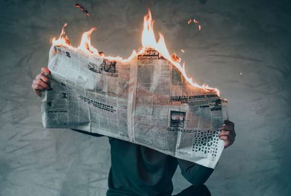 Как распознать первые признаки шизофрении?